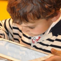 K diskusi. Vedci zistili, po akom čase hry na mobiloch začnú byť deti neposlušné